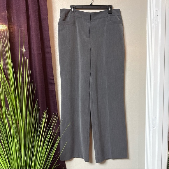89th & Madison Pants - B8/3 89th & Madison Grey flat front dress pants size 14